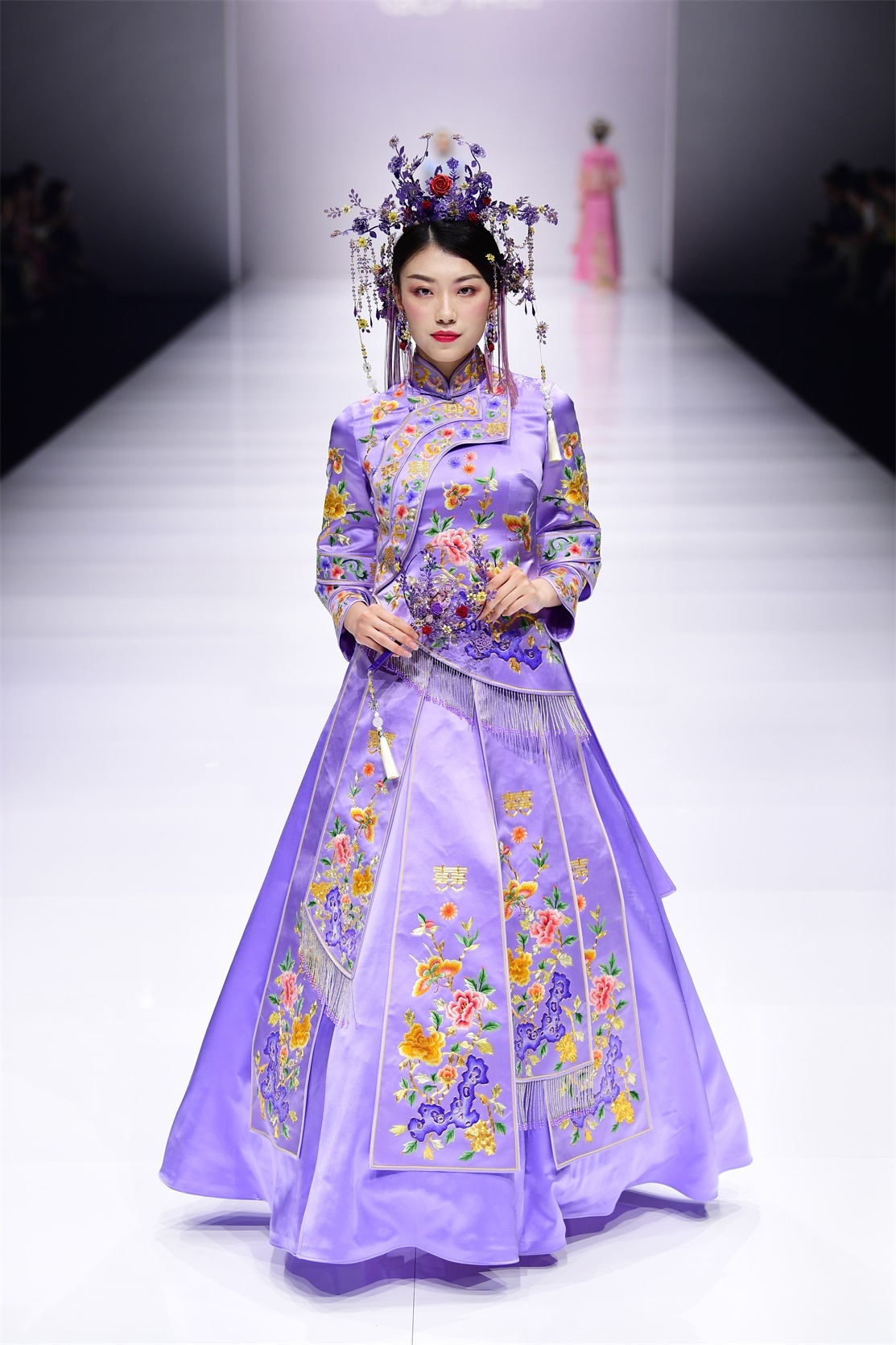 行走的中式时尚大片,旗纪2019aw高定礼服发布