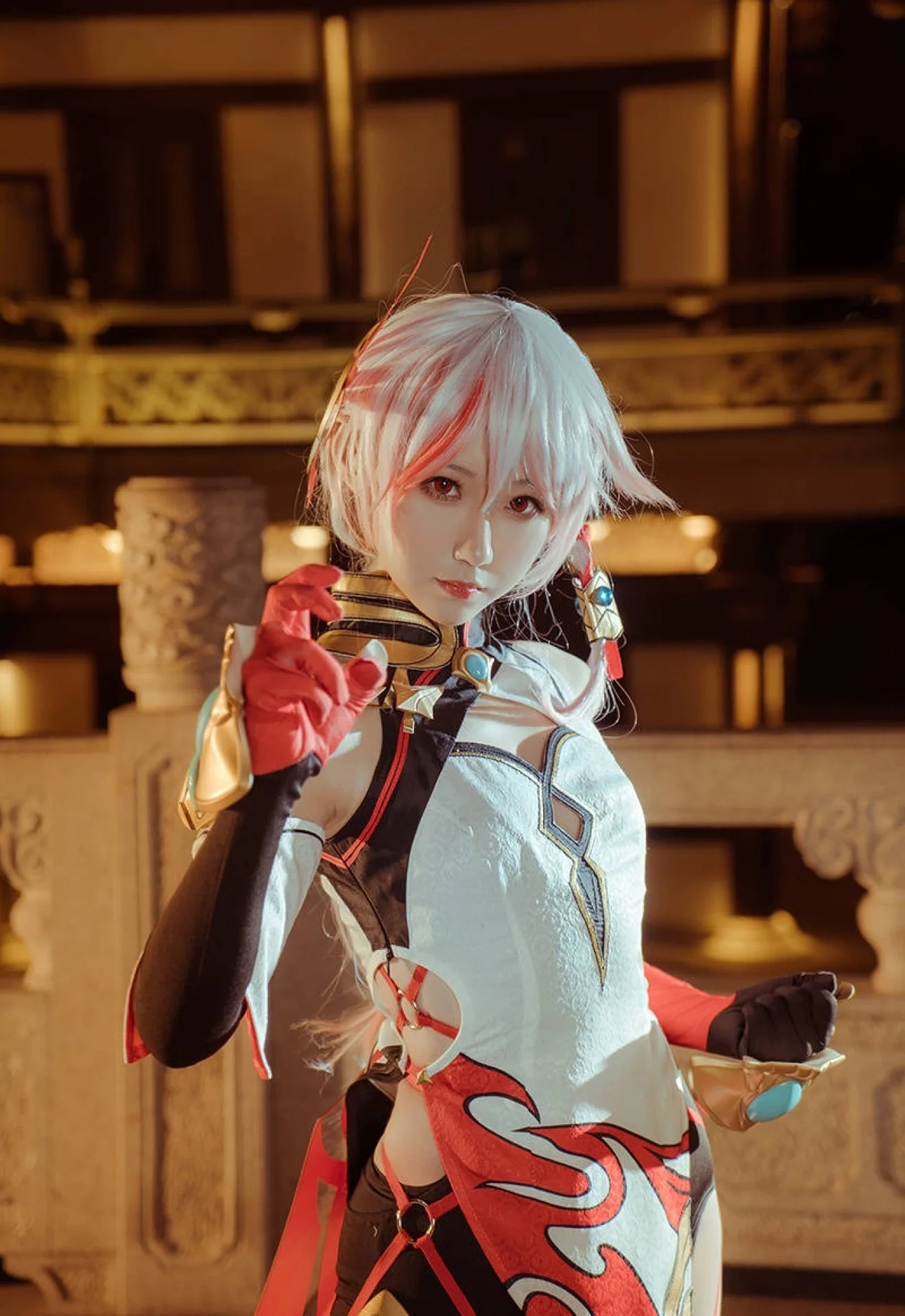 崩坏三英气逼人符华炽翎cosplay写真