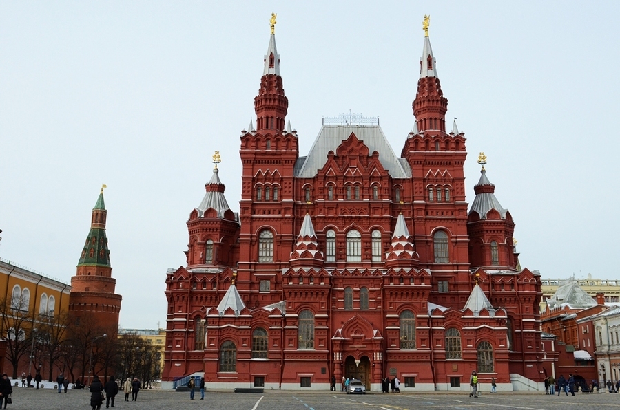 开罗尼罗河西 坐标:梵蒂冈东面圣彼得大广场 世界名筑是历史留给人