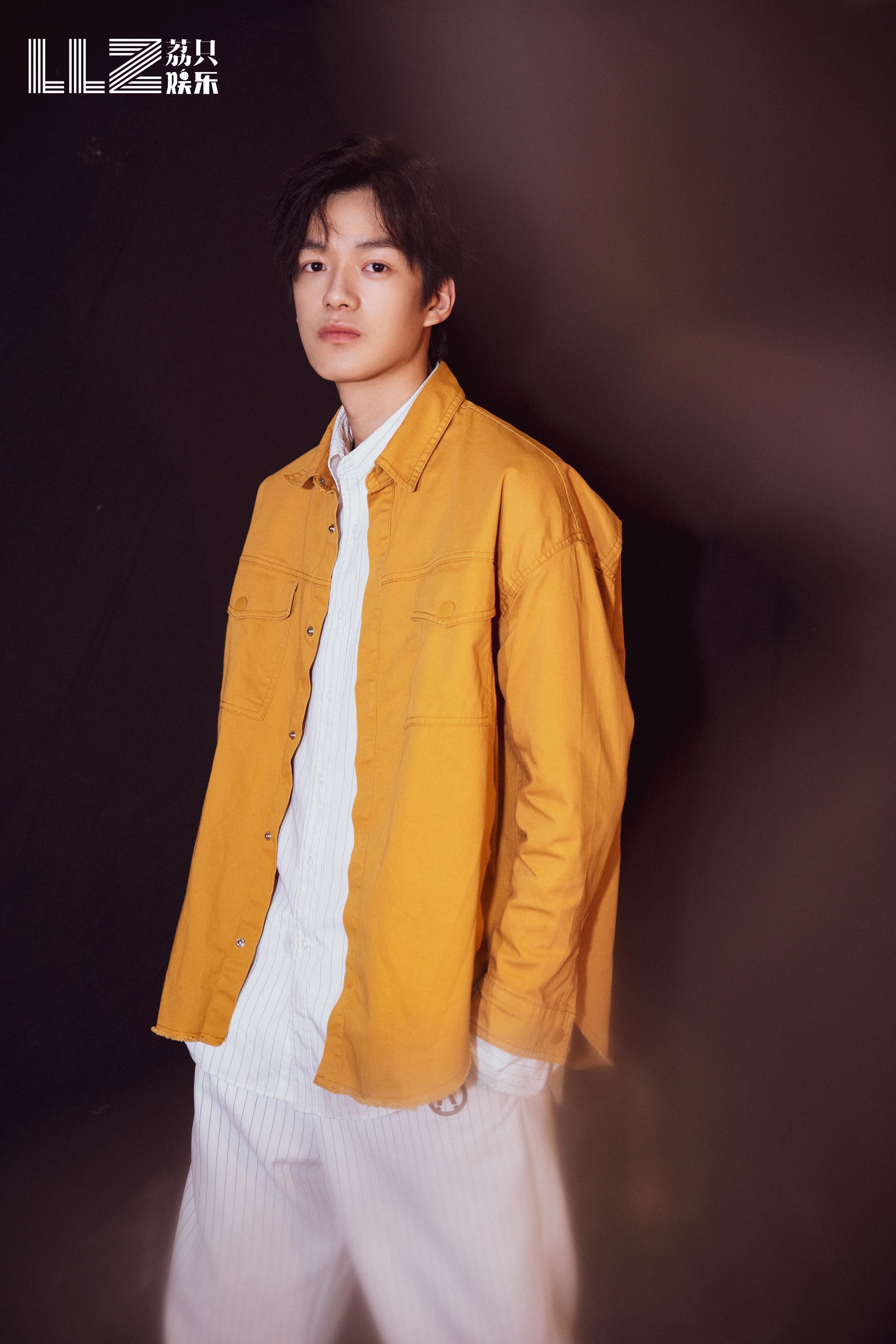 专访演员黄俊之:帅气外表下的摇滚心