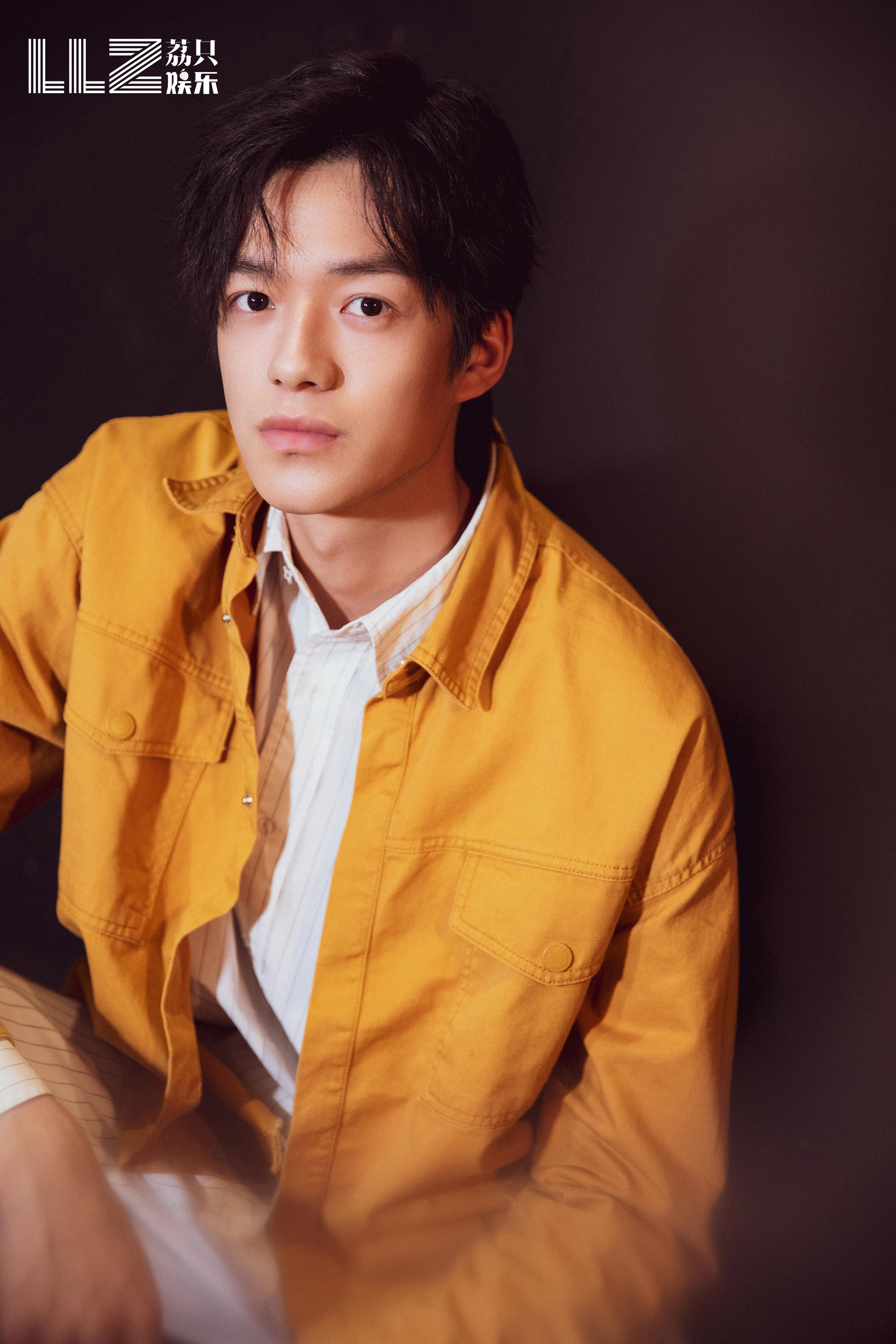 专访演员黄俊之:帅气外表下的摇滚心