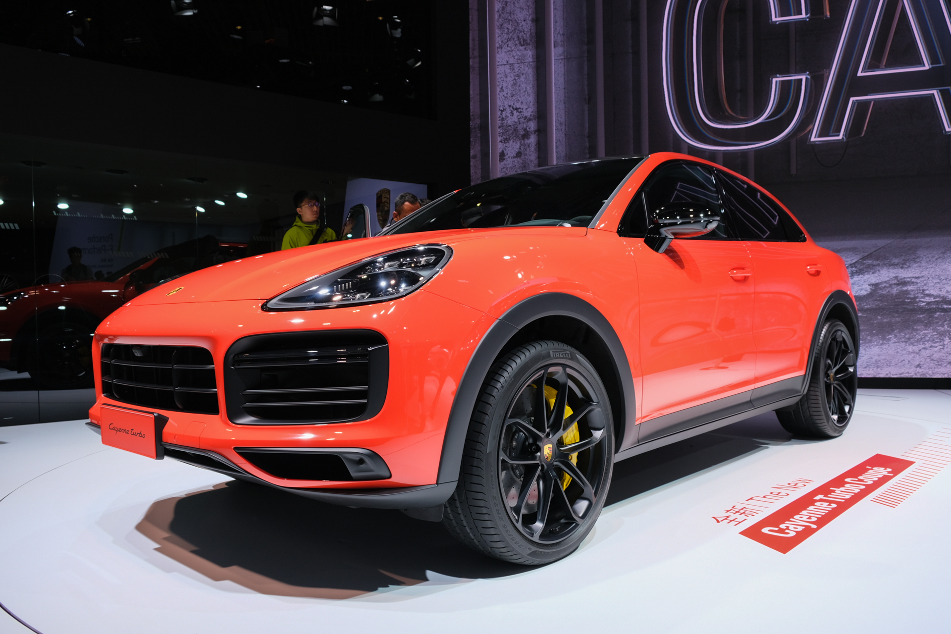 保时捷的又一款标杆车型,上海车展体验卡宴coupé__凤凰网