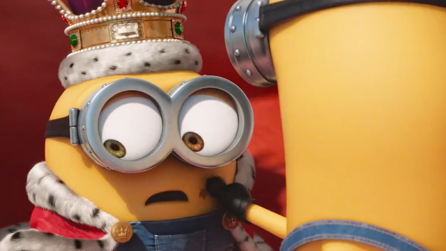 小黄人凯文帮鲍勃擦掉脸上蛋糕时表情超萌真的好有爱呀