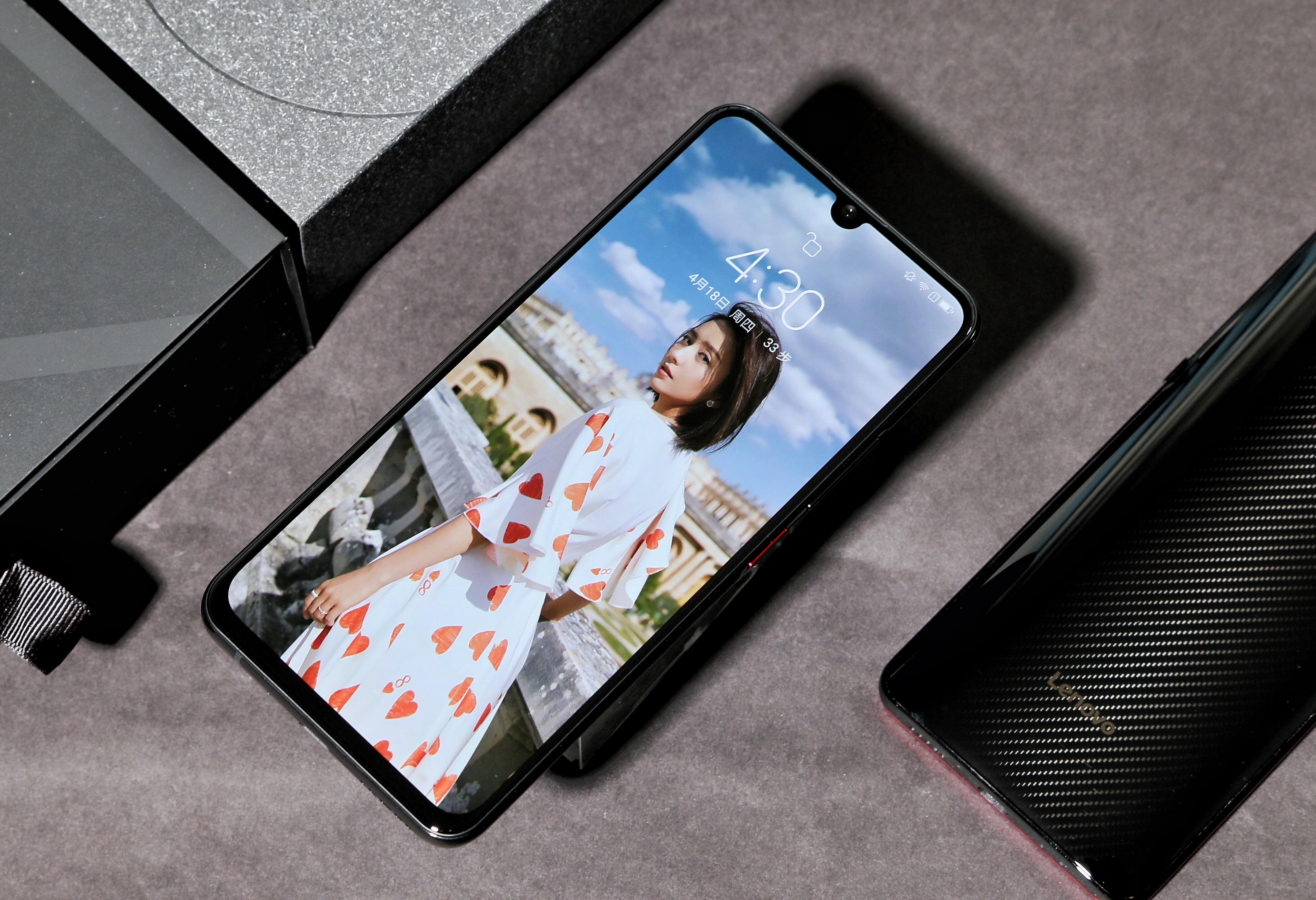 高通骁龙855 后置四摄,联想z6 pro 真机图赏