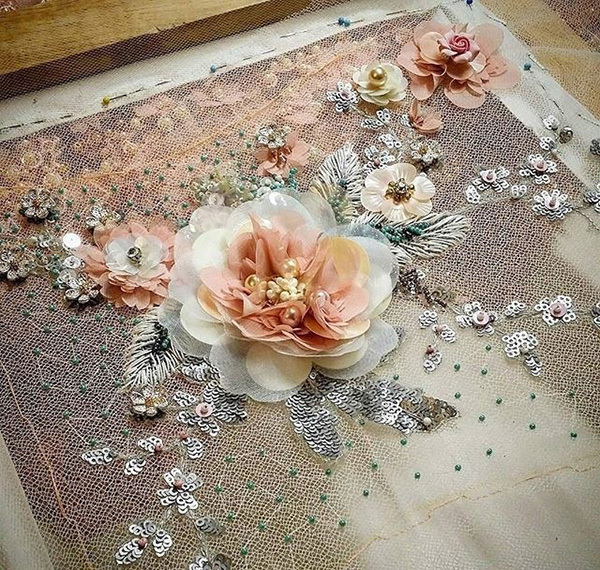 法式刺绣|奢华的法式刺绣,高定秀场的无冕之王__凤凰网