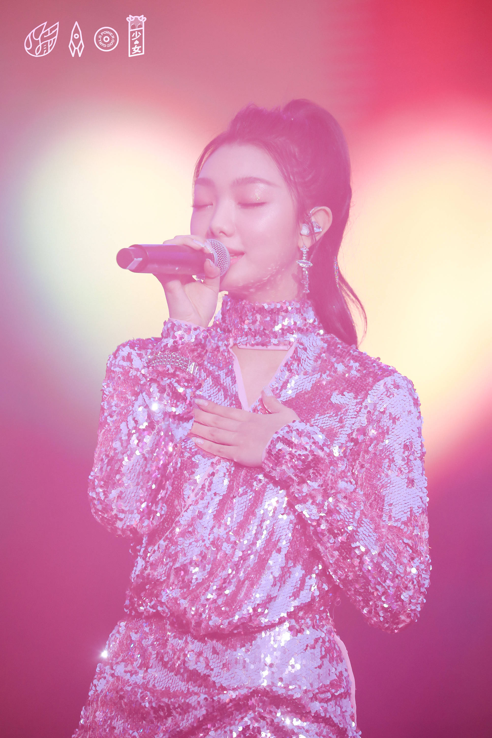 李紫婷作为泰籍四代华裔,从小备受中国文化熏陶,还在去年生日获得"