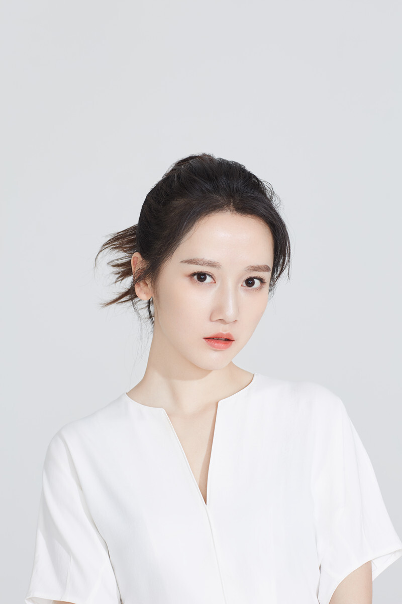 李墨之夏日写真灵动清新《破冰行动》即将开播受期待