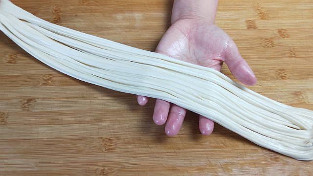 拉面这个做法火了不用拉面剂有面就能做新手也一次成功