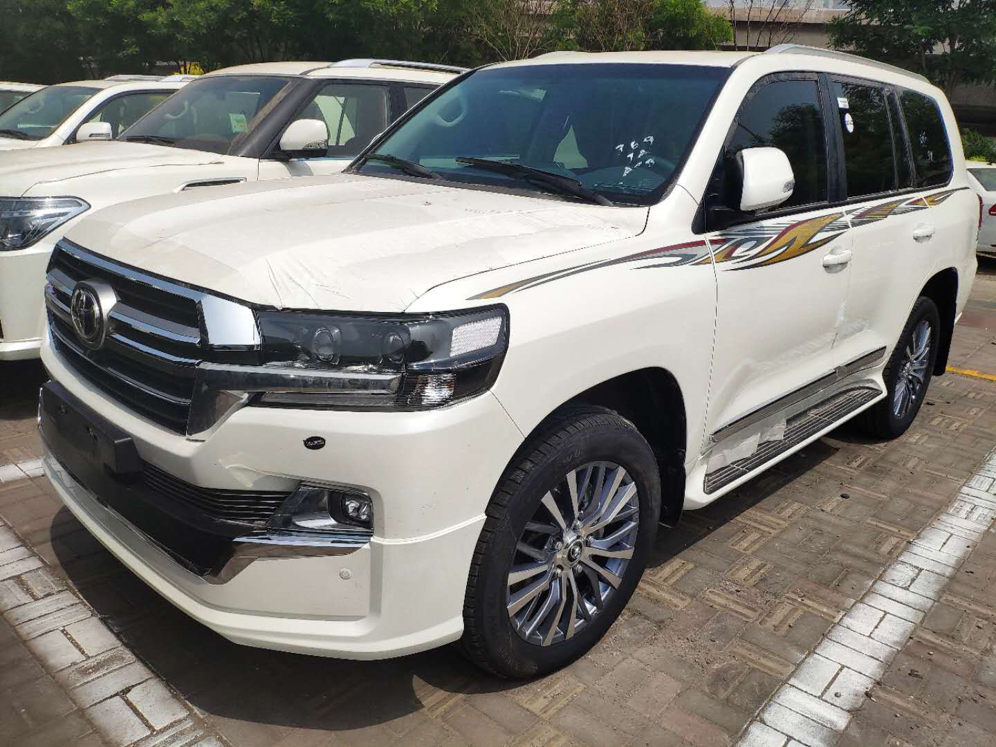 19款丰田兰德酷路泽exr版价格配置介绍