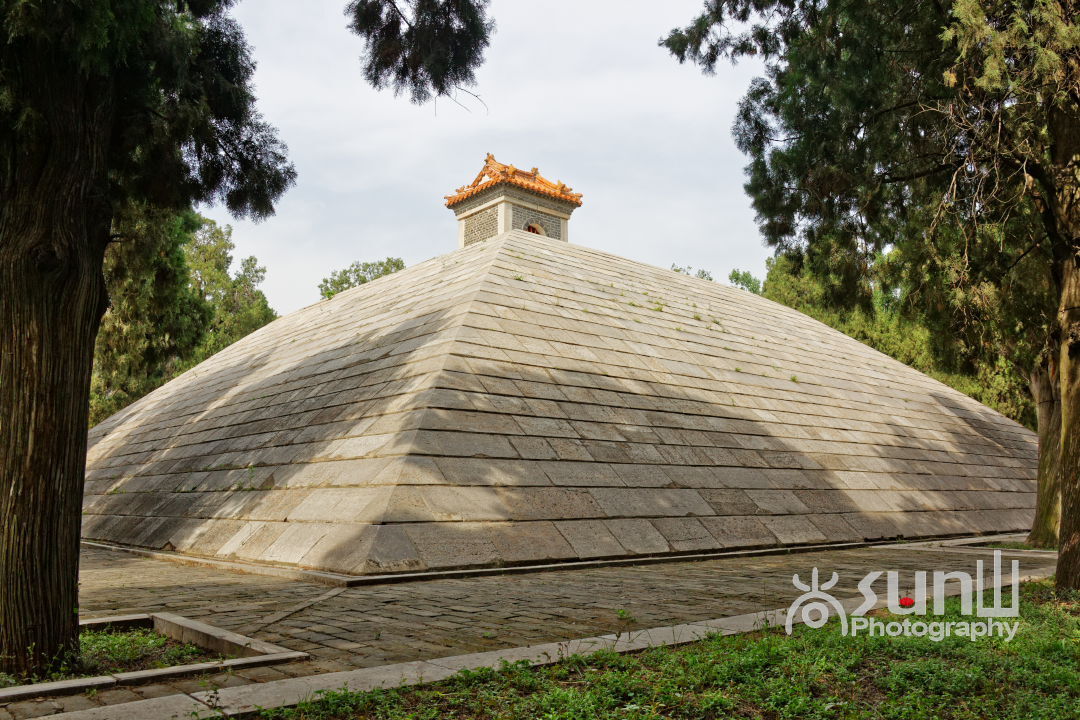 被称中国金字塔的万石山用石2662块一位大爷竟认真在数