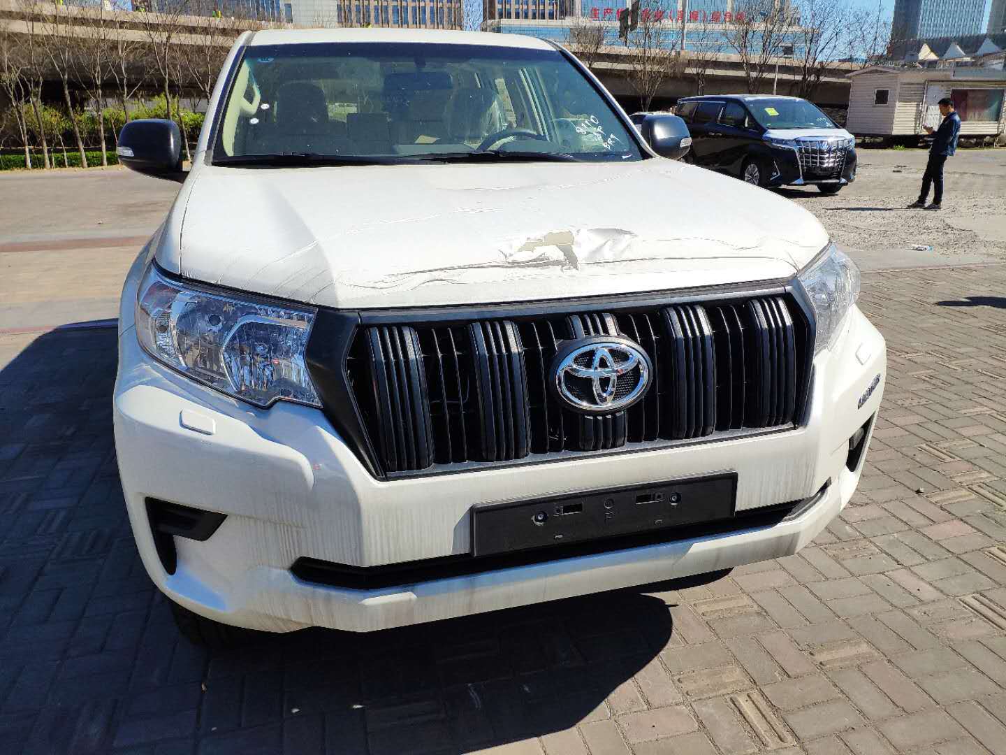 随着国六排放的到来即将谢幕的神车19款丰田霸道tx__凤凰网