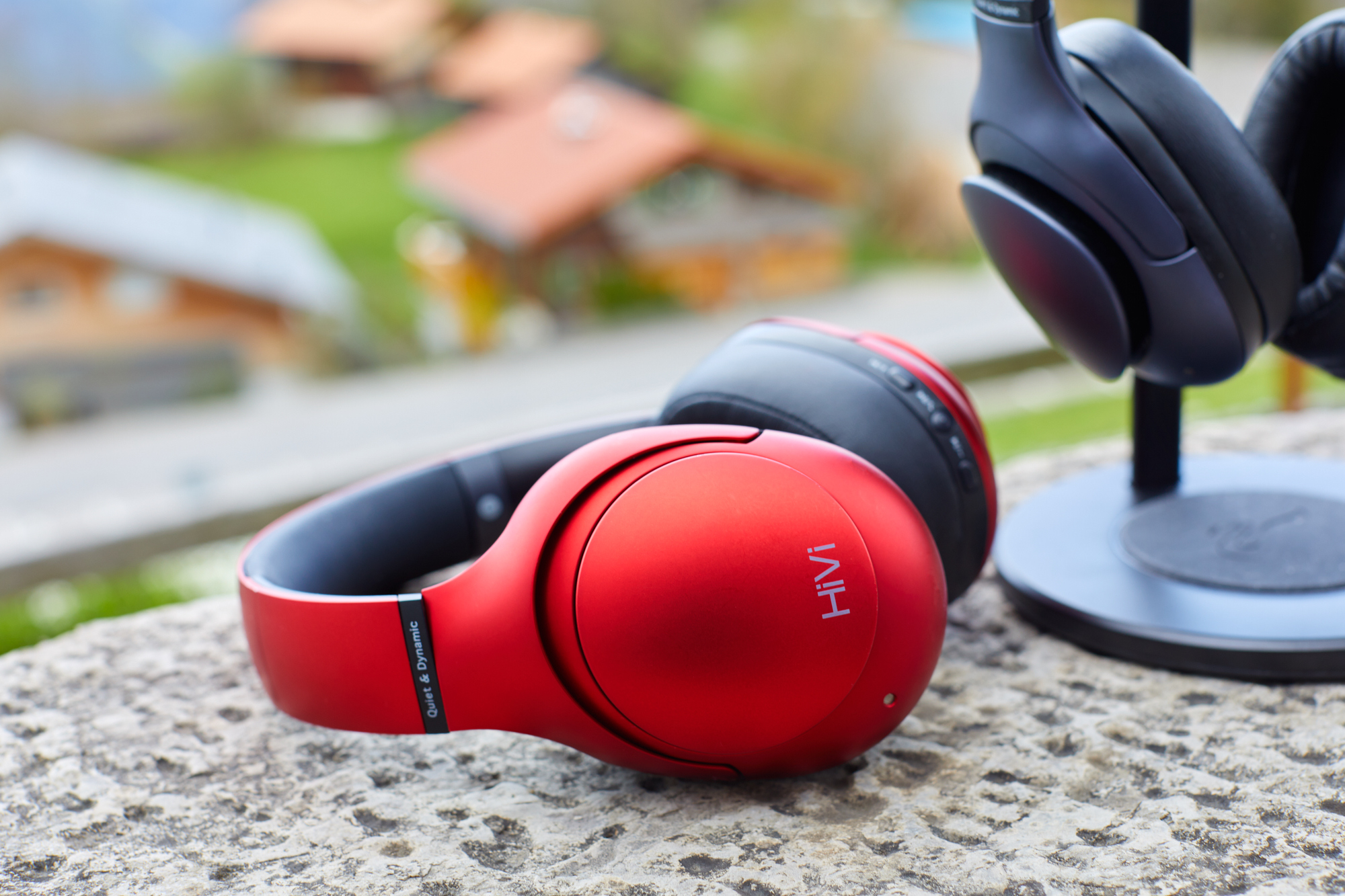 惠威aw-85无线降噪耳机:极客之选,畅玩浪漫之旅