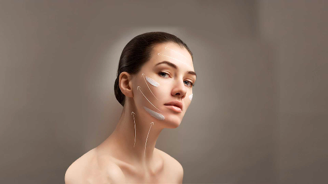 脸上皮肤松弛很显老2个动作早起50次肌肤紧致