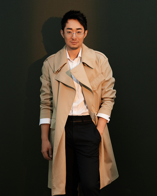 胡子程休闲风写真曝光 简约随性文艺十足