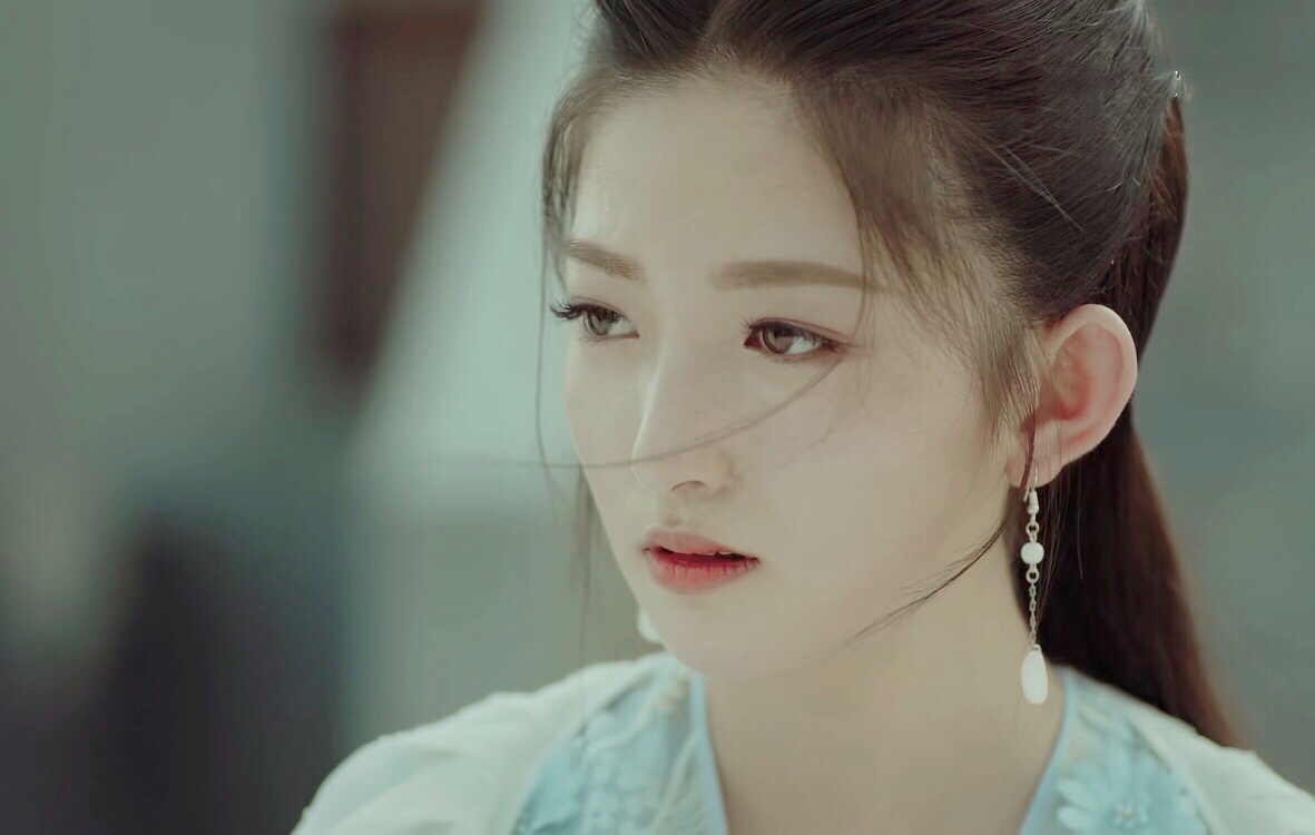 张晗甜美演绎《凤弈》少年长公主 少女为爱成痴惹人怜