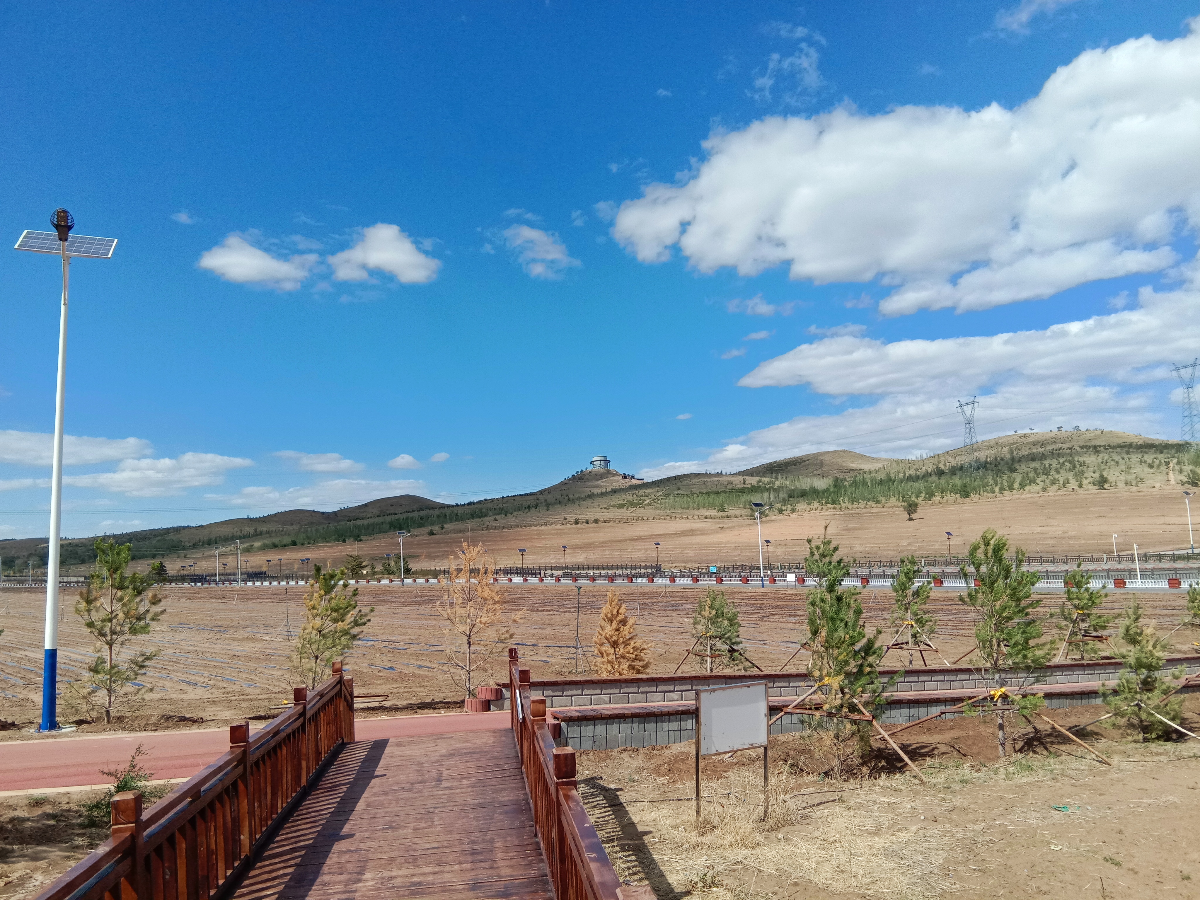 赤峰市林西县生态扶贫产业园掠影__凤凰网