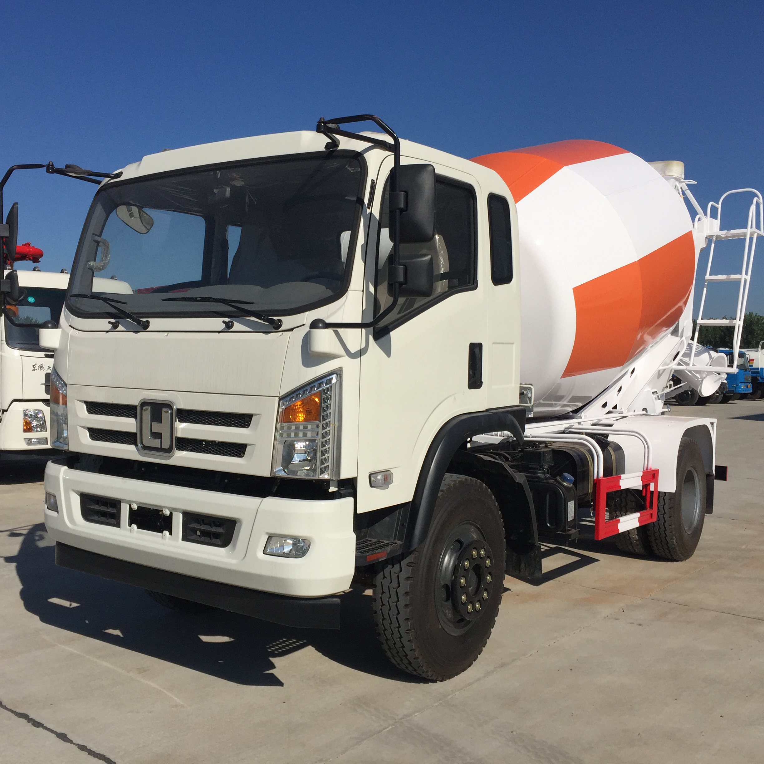 航天凌河七方搅拌车配置详情(多图)