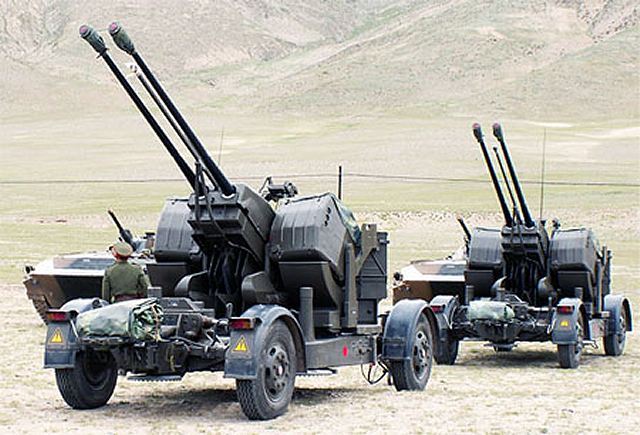 中国双35自行高炮选项始末轮式双35差点成为正选