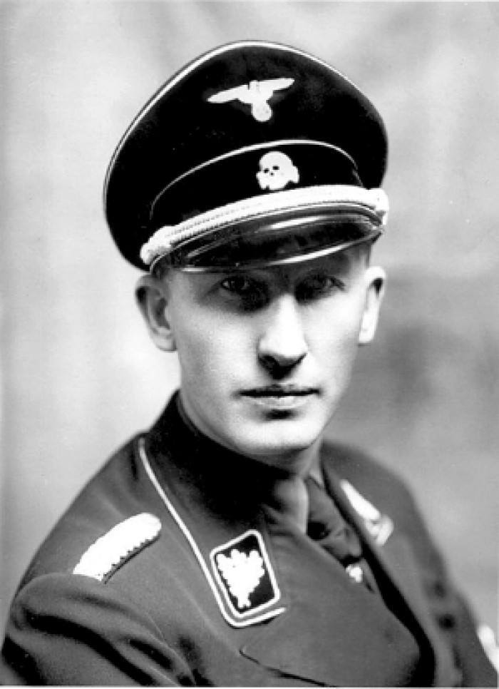 恶魔纳粹军官图片