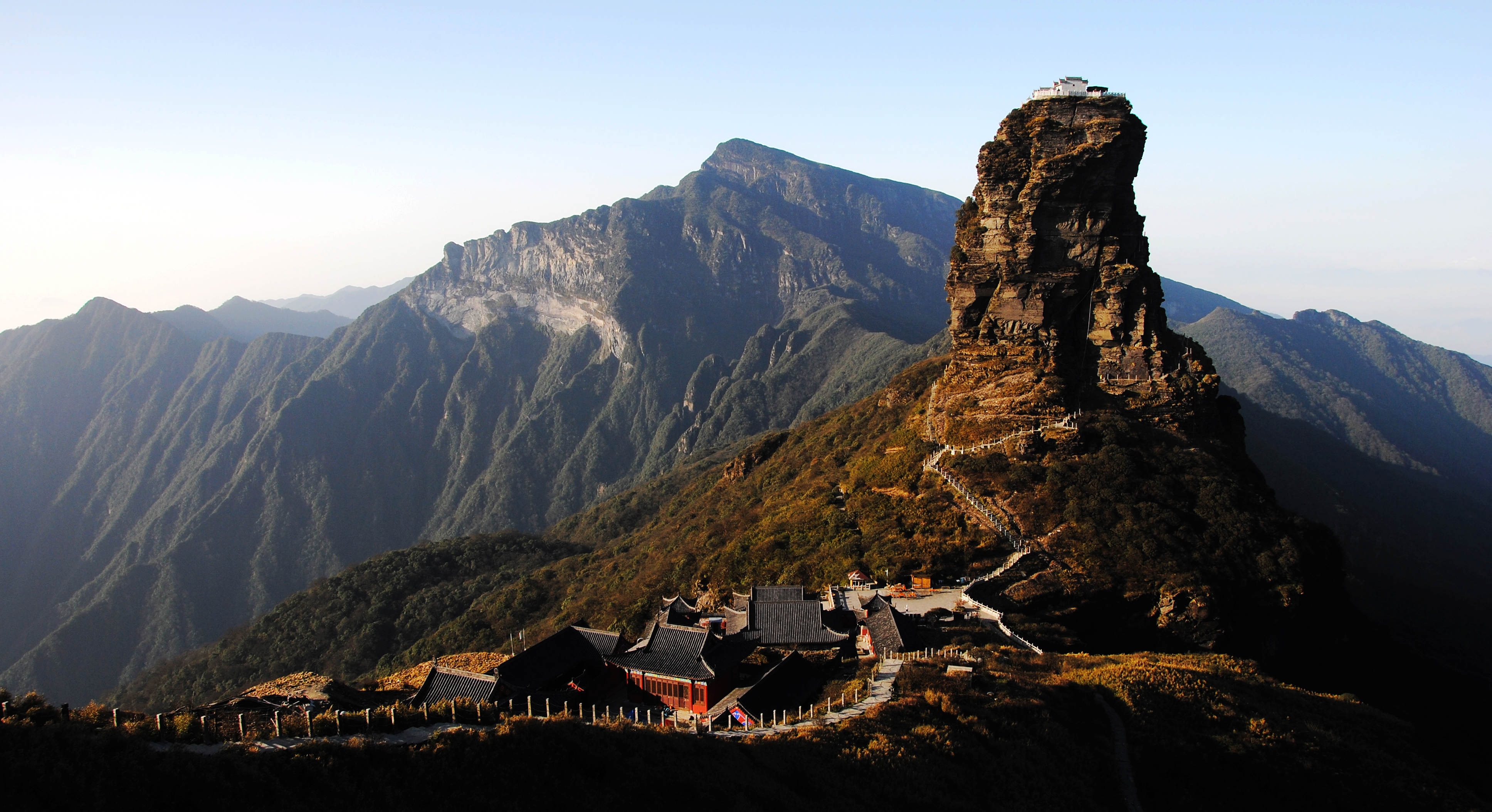 这个夏天,留给梵净山