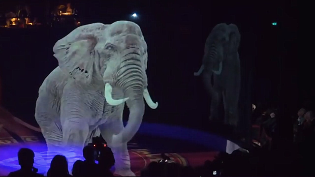 全世界首家实拍德国一马戏团使用3d技术模拟真实动物表演