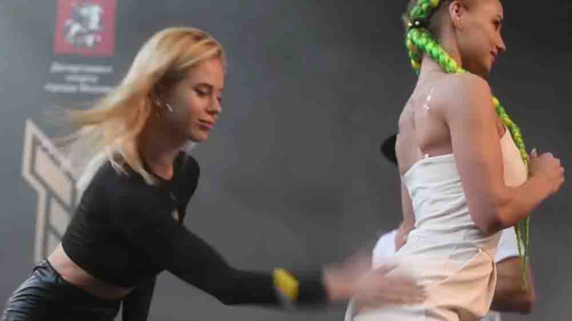 战斗民族扇巴掌大赛升级版男的打手臂女的打屁股