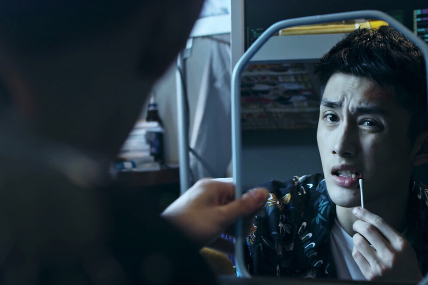 网剧《原生之罪》热播 孙子航化身校草因情自杀