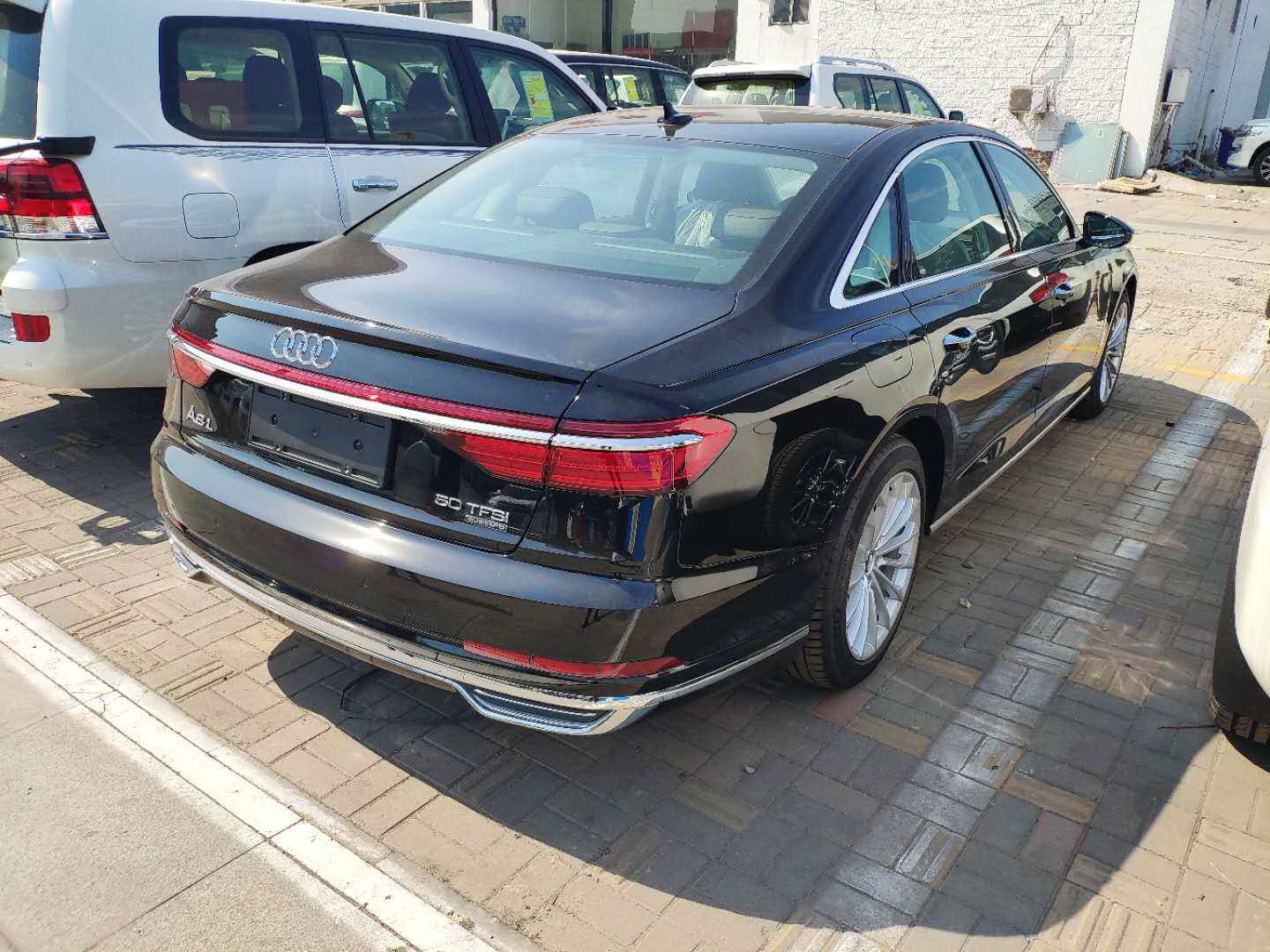 突破科技启迪未来19款奥迪a8l 限量臻选版