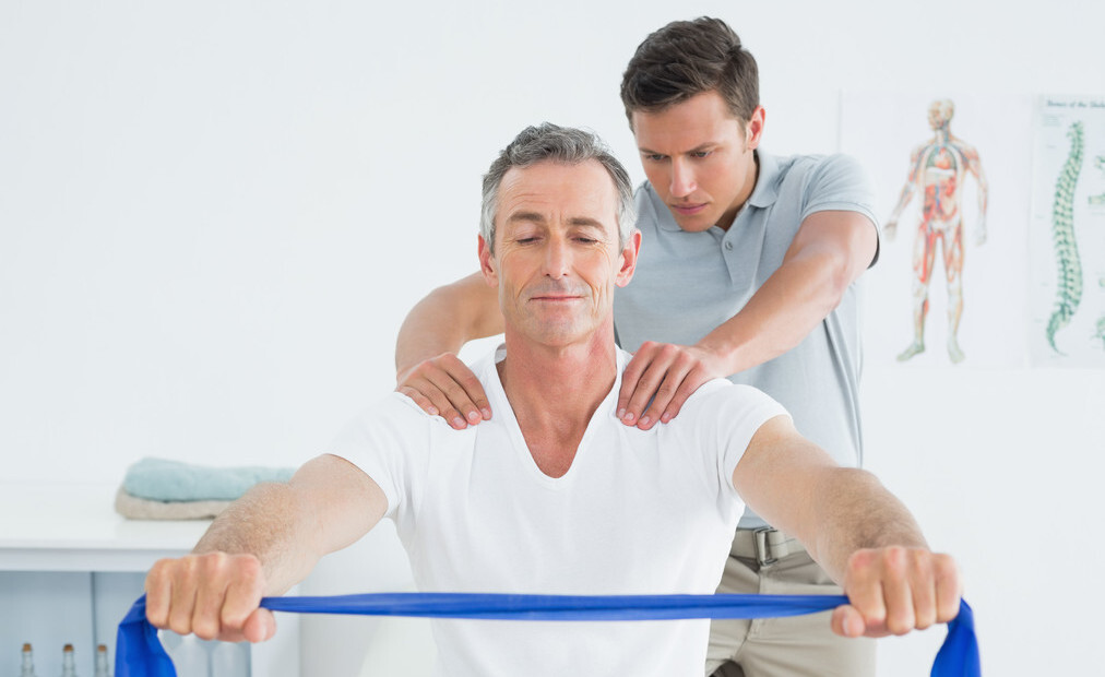 李国民医生:颈椎病头晕的锻炼有哪些?__凤凰网