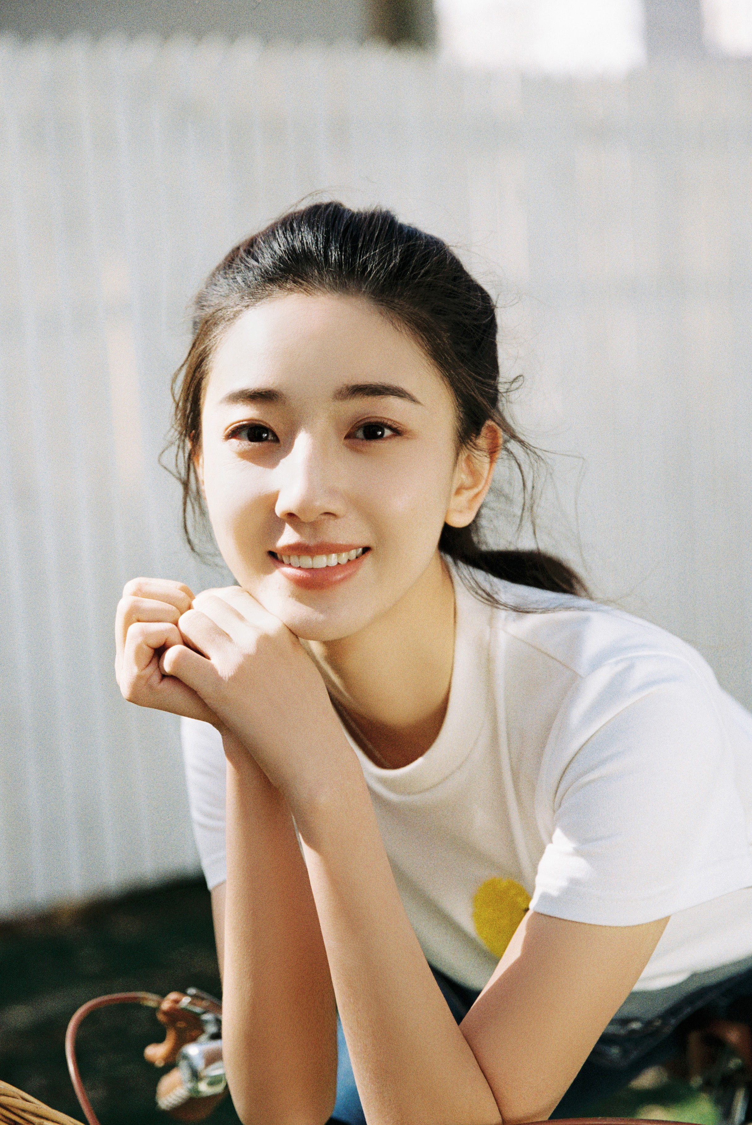 马梦唯甜美初夏写真曝光尽显明媚少女气息