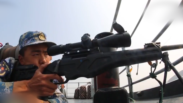 海上空中山上都能百步穿杨实拍中国狙击手精准狙杀