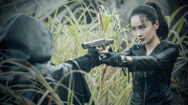 李曼秦岭神树火拼黑衣人打戏显专业态度