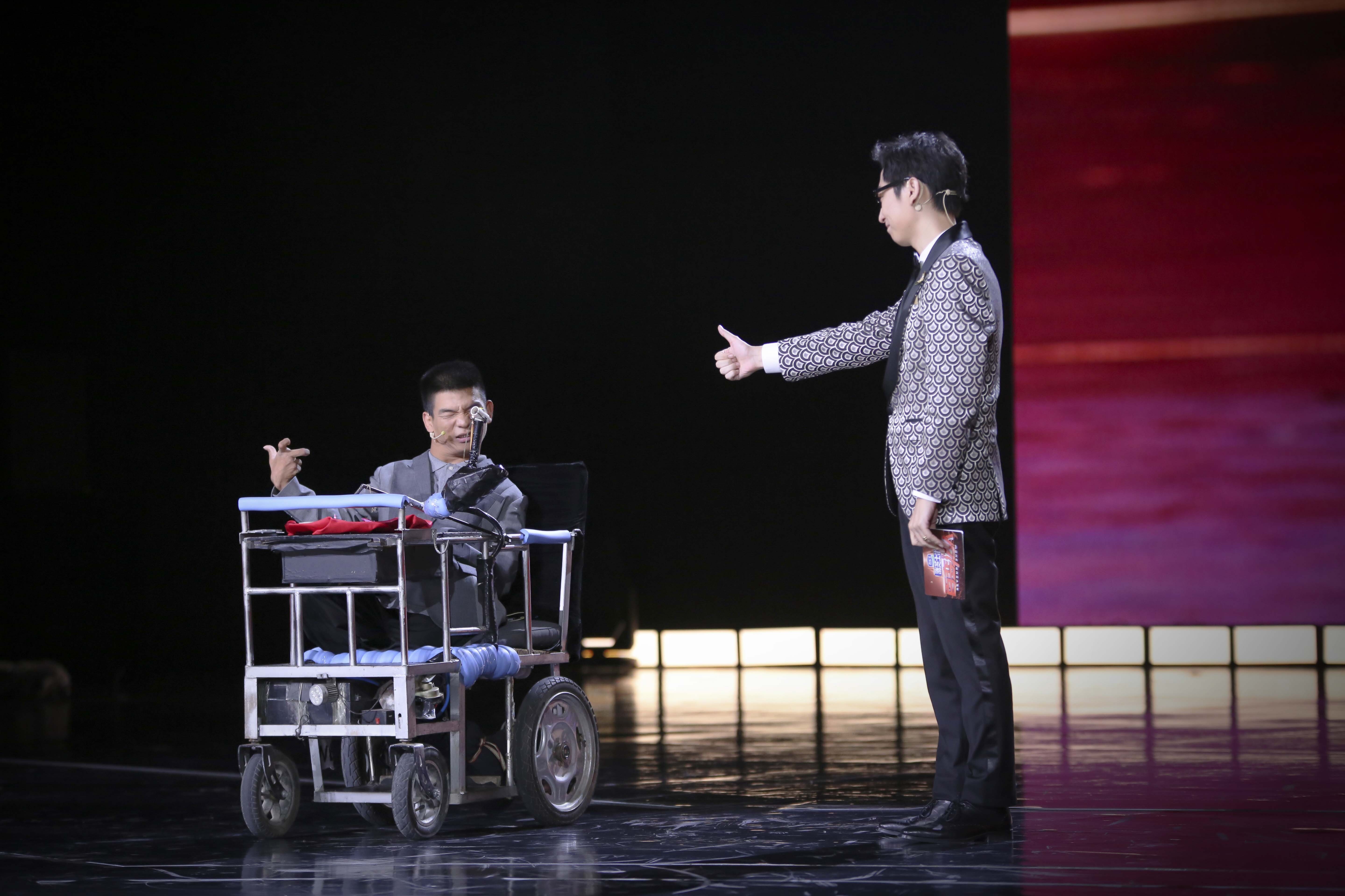 百变达人冠军诞生高广利舌尖传奇捧得百达之杯