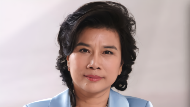 最慷慨女老板5年赚了800多亿还承诺企业员工每人一套房