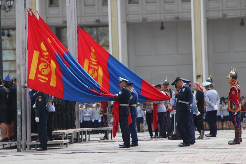 蒙古国在苏赫巴托广场隆重举行国旗日阅兵式