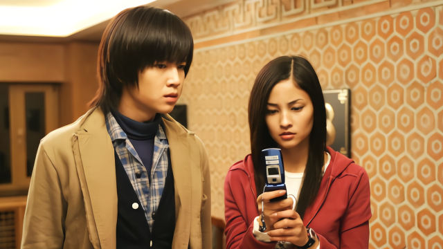 夜晚三点半打码版几分钟看完日本恐怖电影鬼来电3