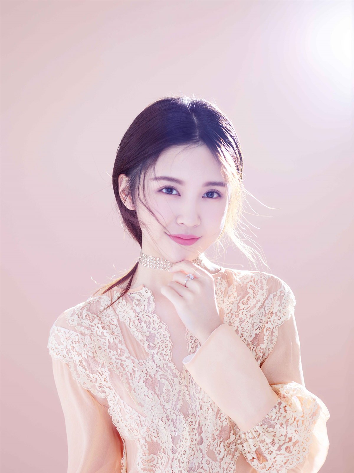 李紫莹群演公社表现出色参演电视剧冰糖炖雪梨