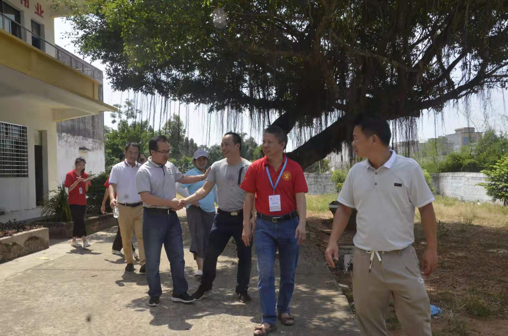 来源/岭师红土情缘社会实践队撰稿/叶晓彤 梁晓清考察最后,唐洪浪副