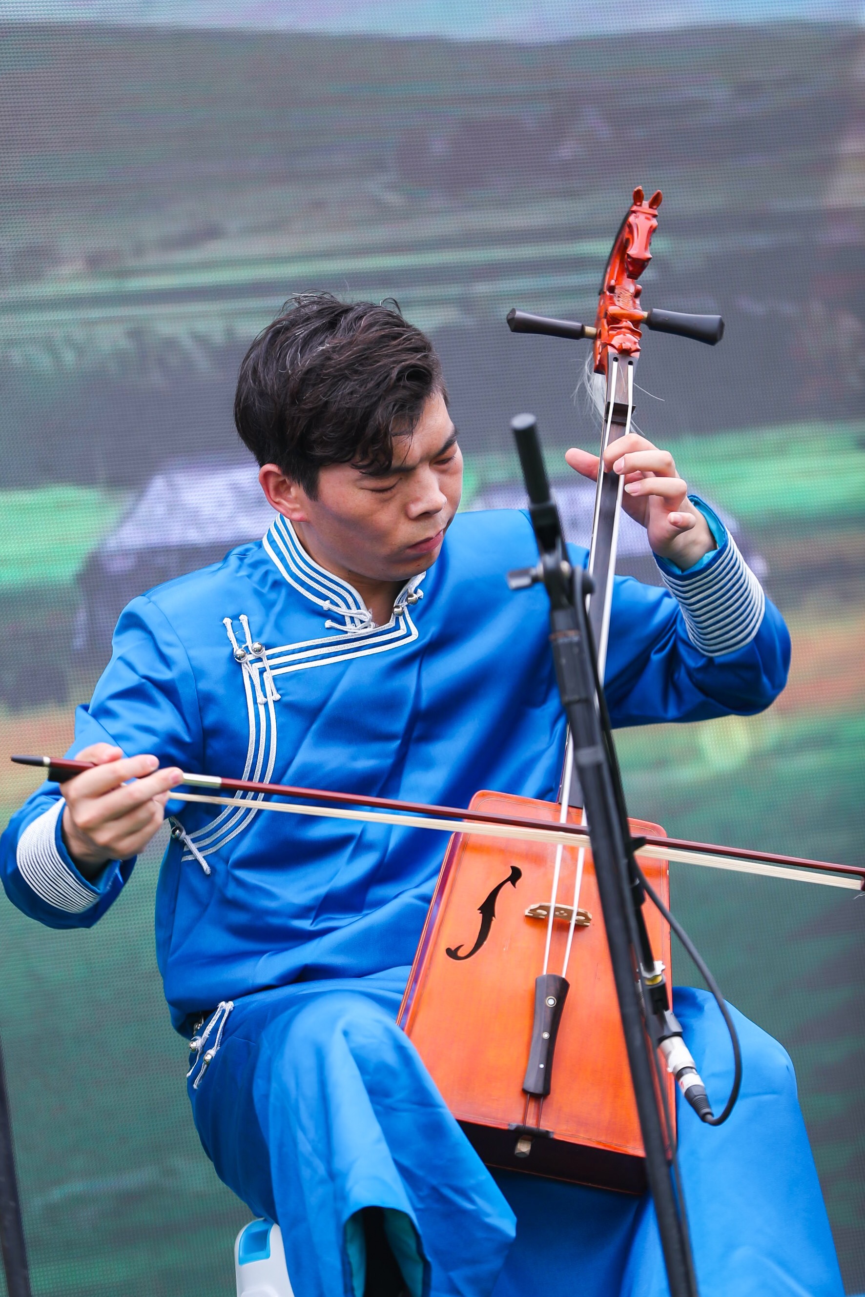 乌兰牧骑空降北京欢乐谷 带你畅游亮丽内蒙古