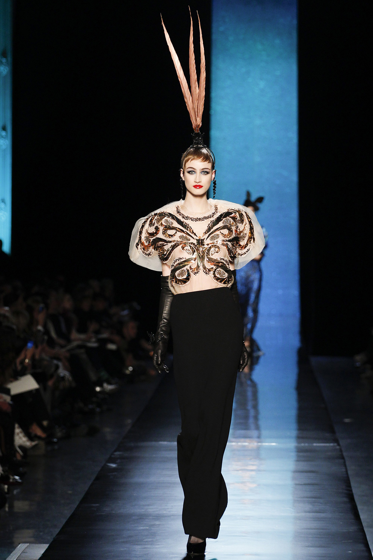 jean paul gaultier高级定制以蝴蝶为主题元素玩到了极致