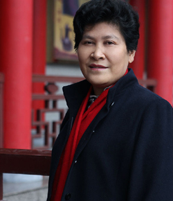 先后师承高工李碧芳,省大师谢曼伦,作品在集承师传