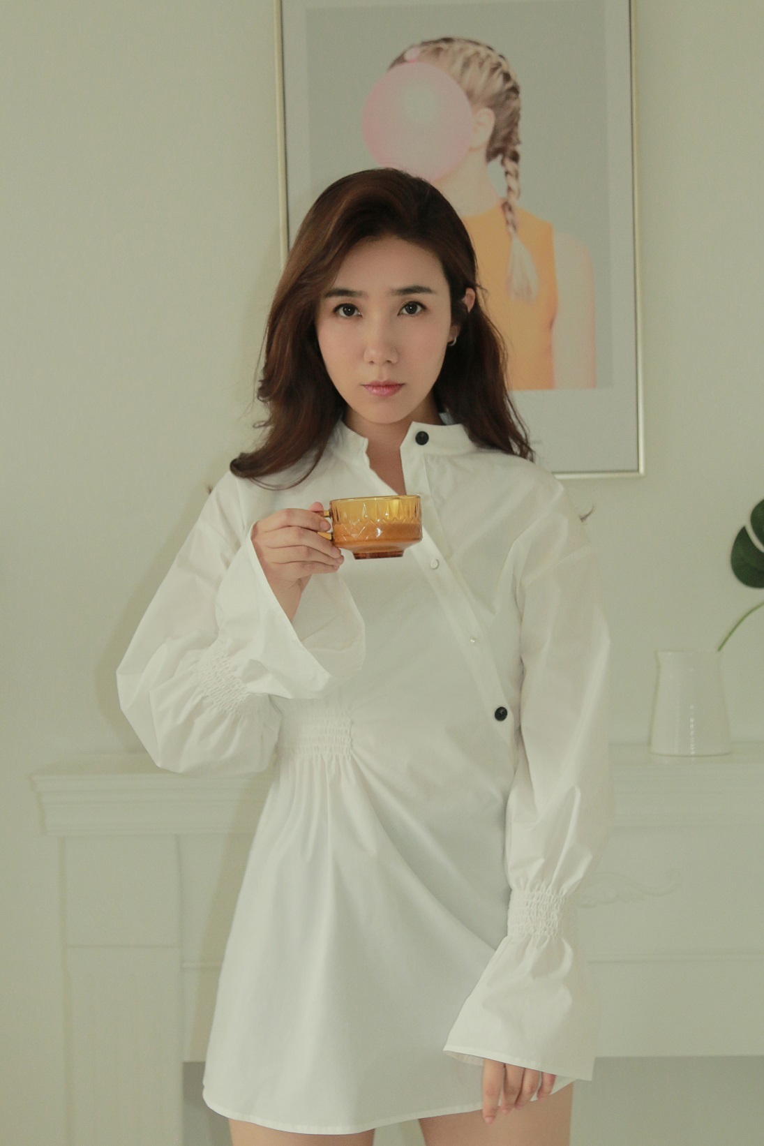 从服装和设计感上可以看出品牌本身和马丁作为演员一直追求的理念所