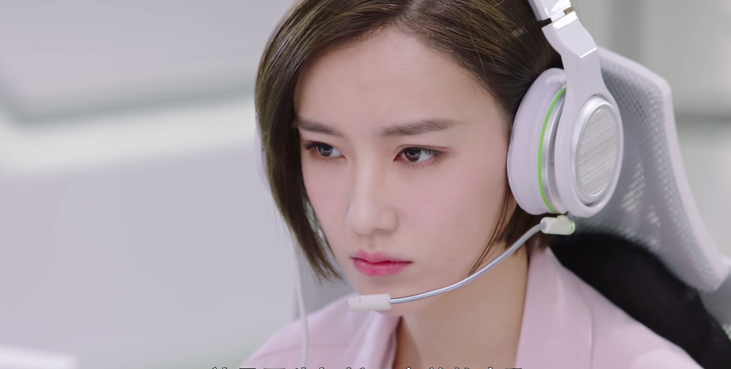 李沐宸《全职高手》高光场面 唐柔比赛现场获叶修帮助_凤凰网娱乐