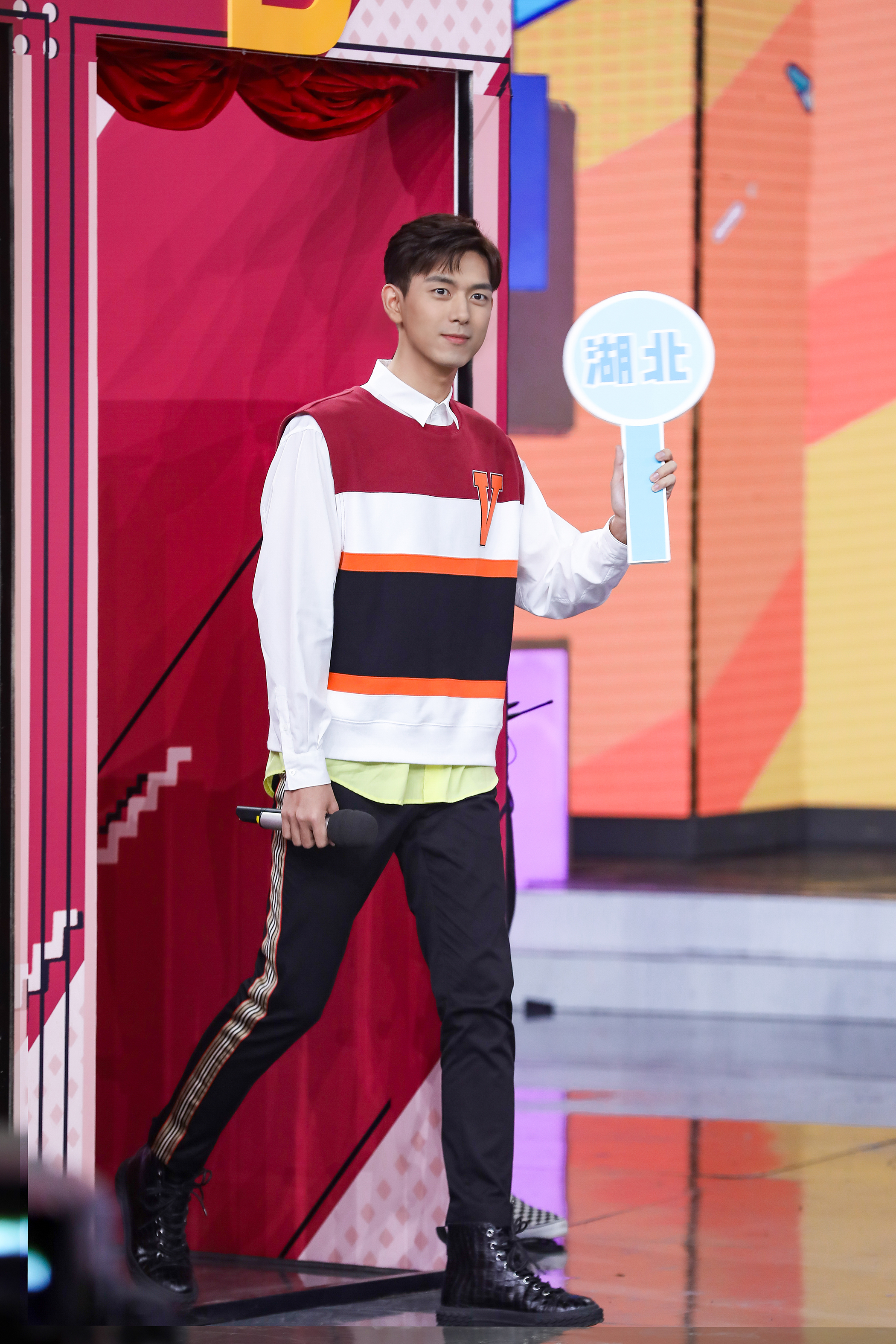 李现快本荆州话配音引热议超强推理能力获赞不得了