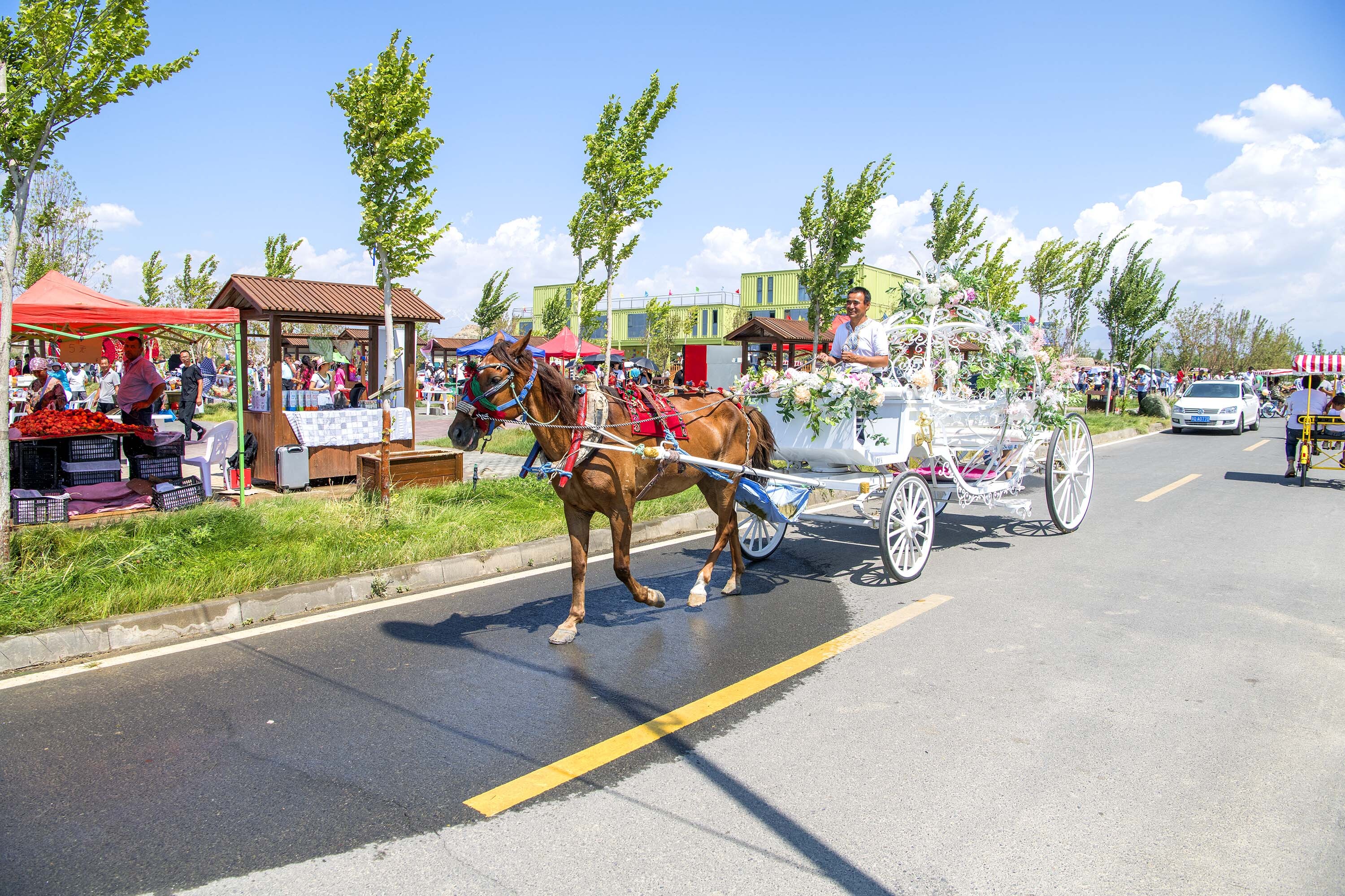 乌鲁木齐达坂城拉开全力打造"爱情小镇"旅游文化新地标大幕