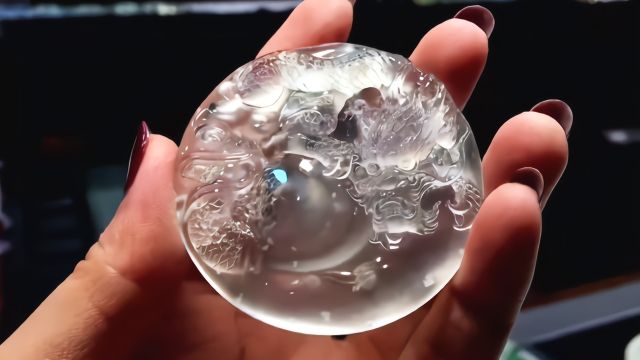 玻璃种翡翠龙牌恒煋集团