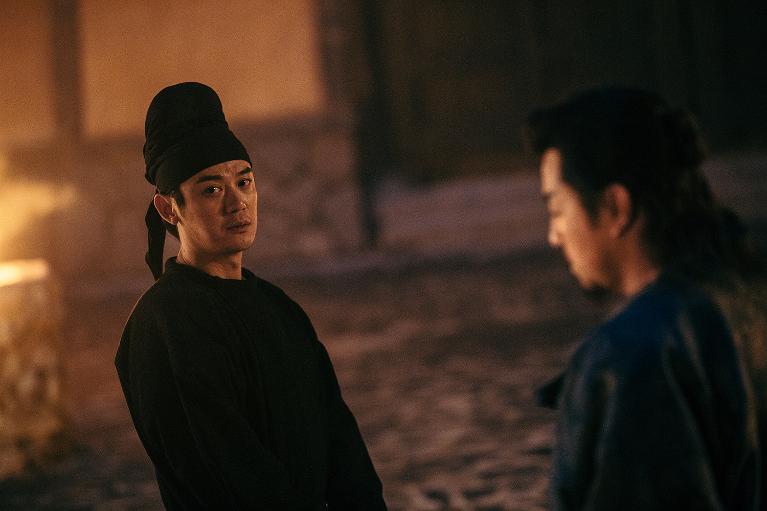 "芦芳生也发布微博感慨:"作为姚家后人,这是终生的荣耀".