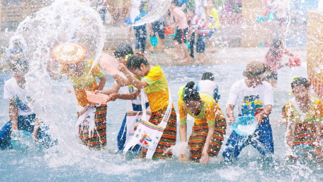 好嗨哟!来安兴茂第一节泼水节活动带你清凉一夏