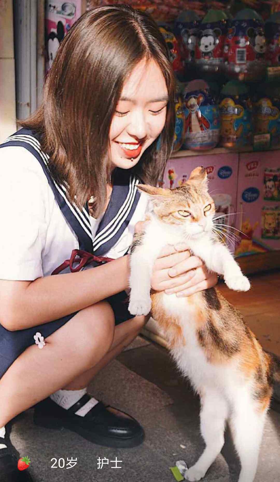 买萌约拍:为什么很多妹纸拍照的时候会很不自然,5招帮你解决