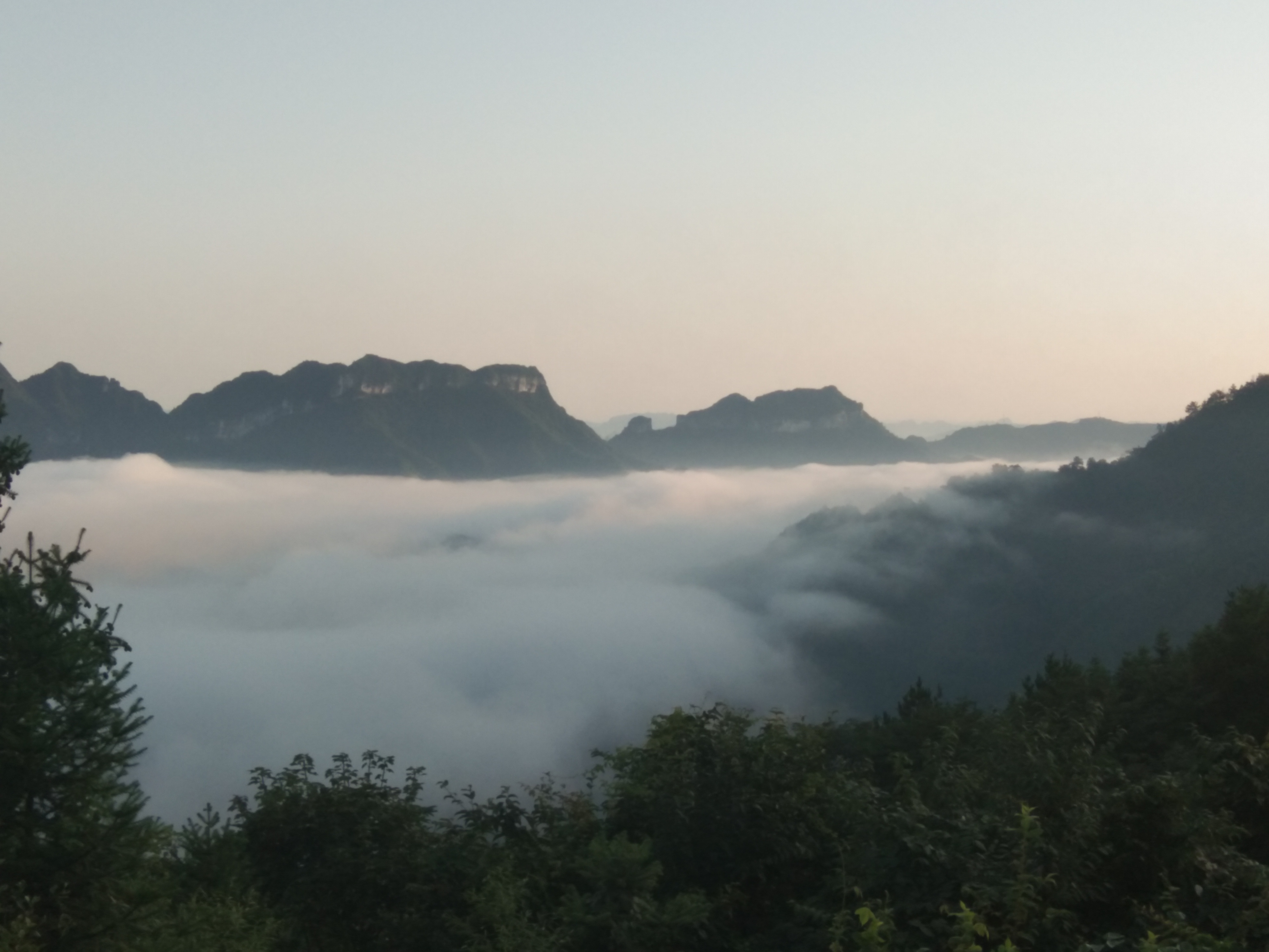 张家界旅游景点新推荐：雨后云上田园云海涌动